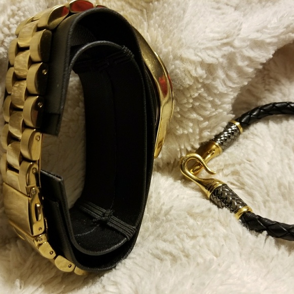 Michael Kors Layton Chronograph Black Dial Gold - Picture 5 of 5